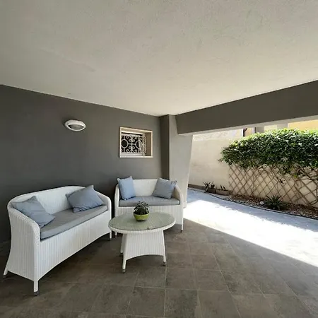 236 Tonnarella Sea House *